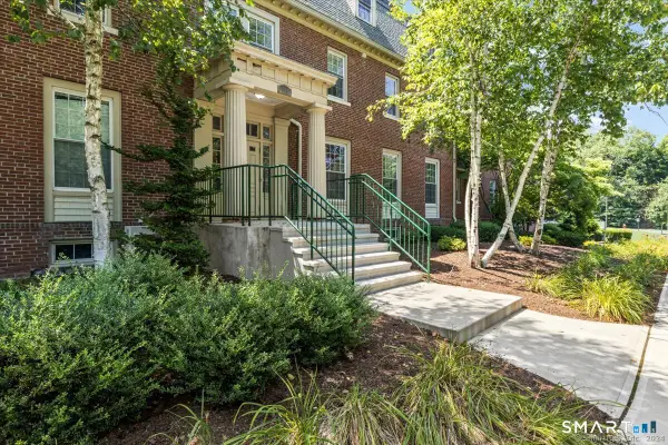 295 Ridge Road #8, Wethersfield, CT 06109