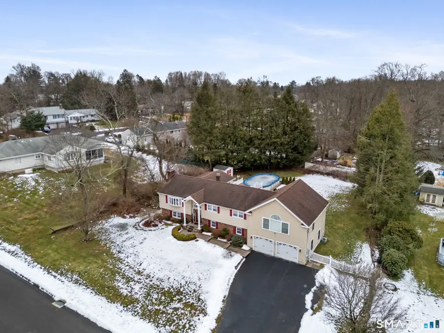 21 Histon Road, Trumbull, CT 06611 - Image #2