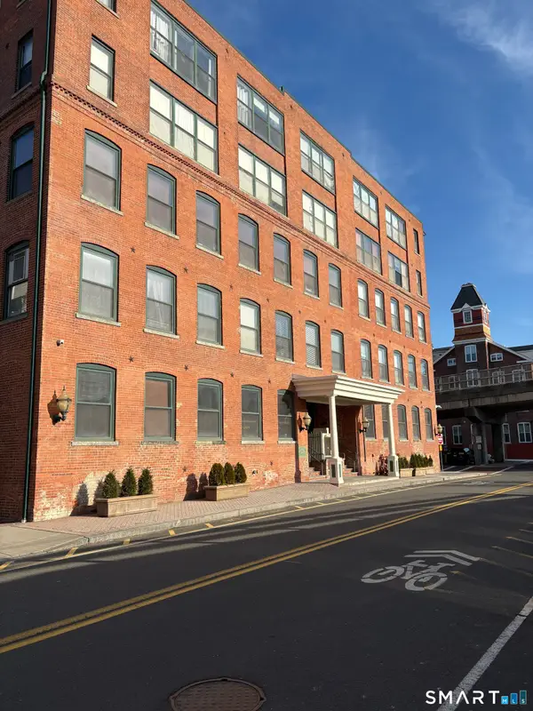 145 Canal Street #12, Shelton, CT 06484