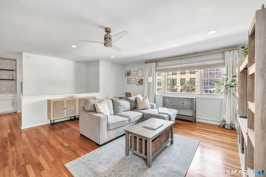 245 Unquowa Road #APT 6, Fairfield, CT 06824 - Image #2