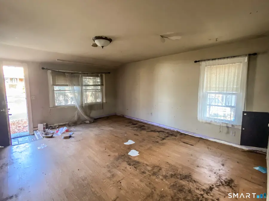 18 Bryson Avenue, Seymour, CT 06483 - Image #3