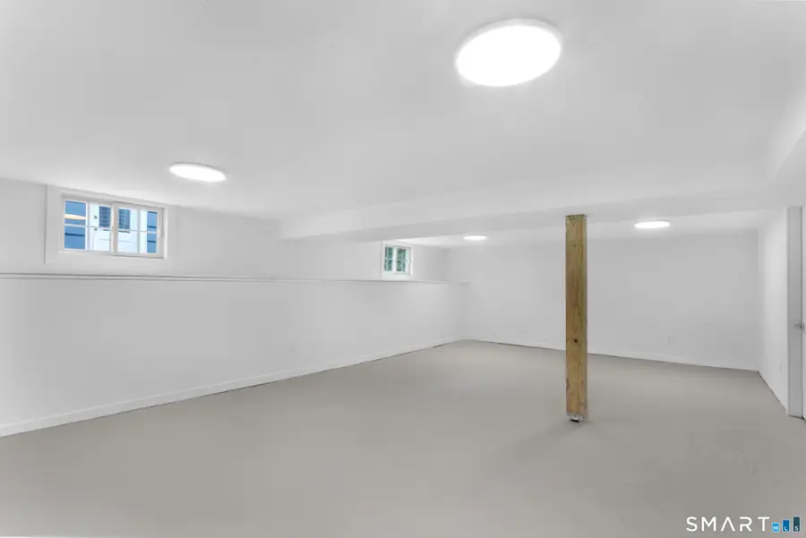 97 Fayerweather Terrace, Bridgeport, CT 06605 - Image #3