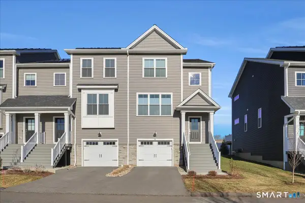 8 Soderman Way #8, Cheshire, CT 06410