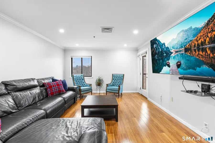 1633 Washington Boulevard #APT 3D, Stamford, CT 06902 - Image #2