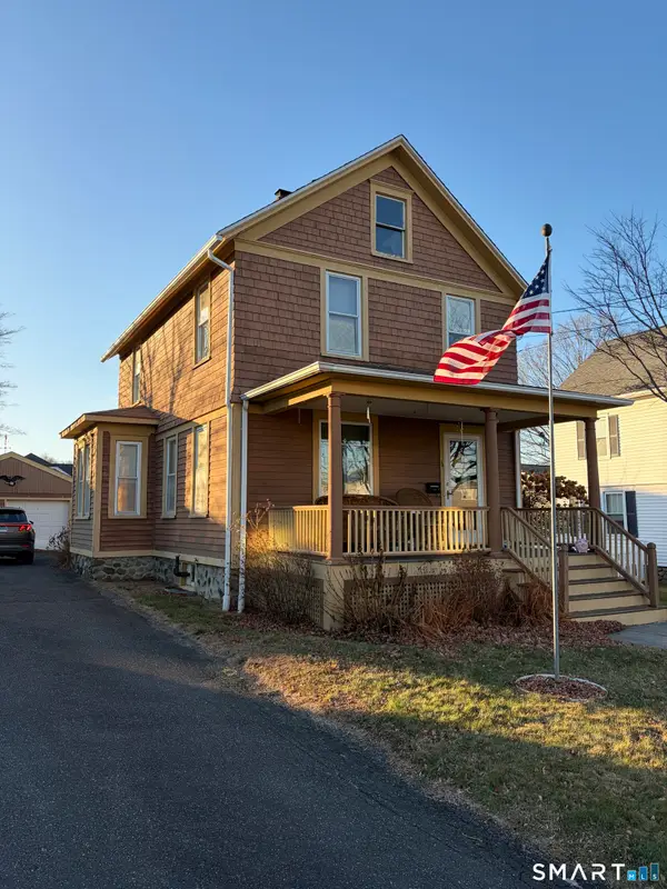 34 Mallory Street, Danbury, CT 06810