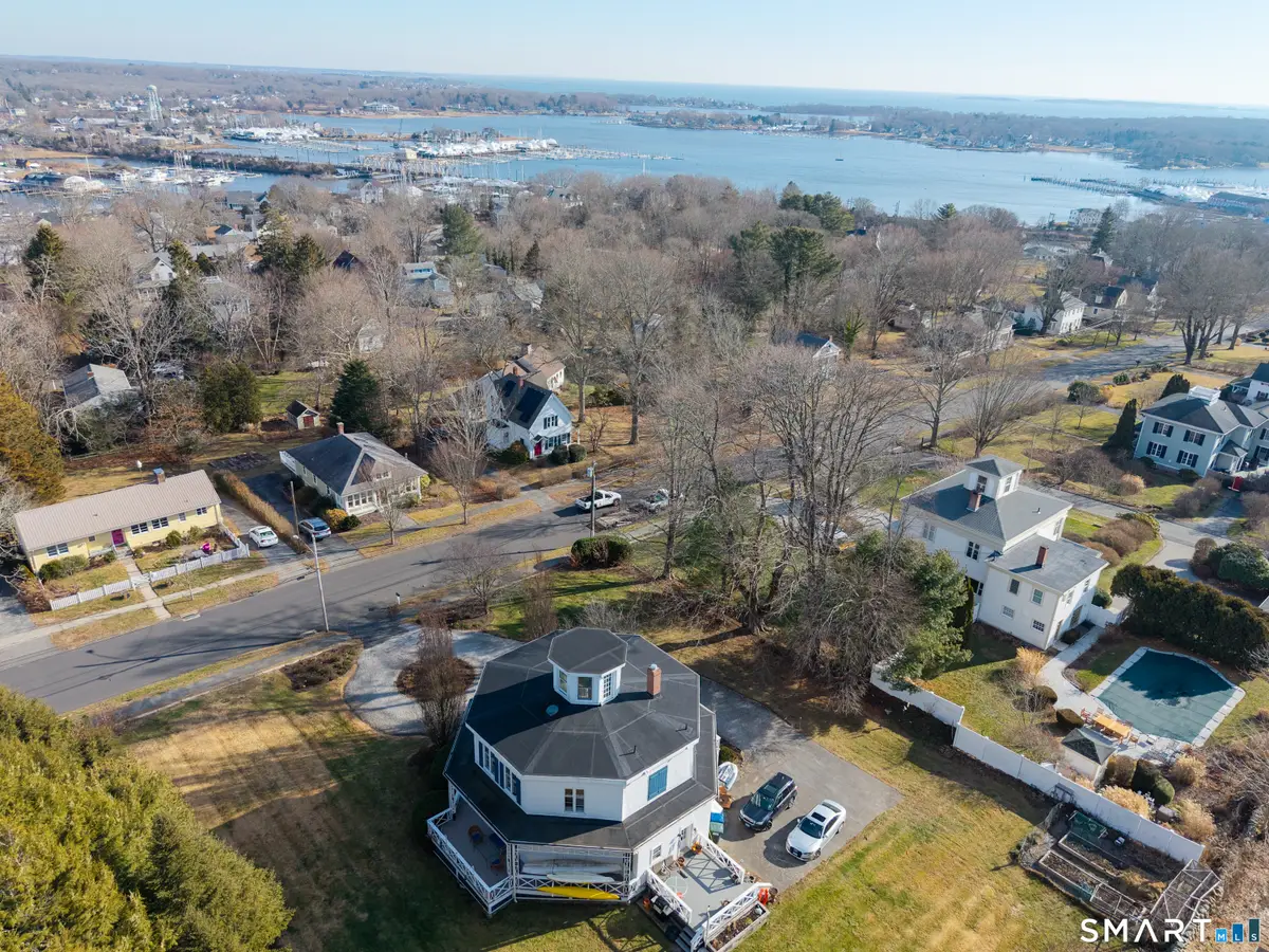 8 West Mystic Avenue, Groton, CT 06355 - Image #1