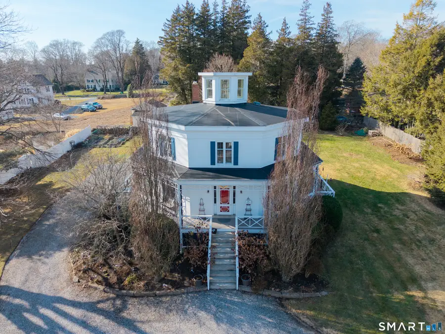 8 West Mystic Avenue, Groton, CT 06355 - Image #2