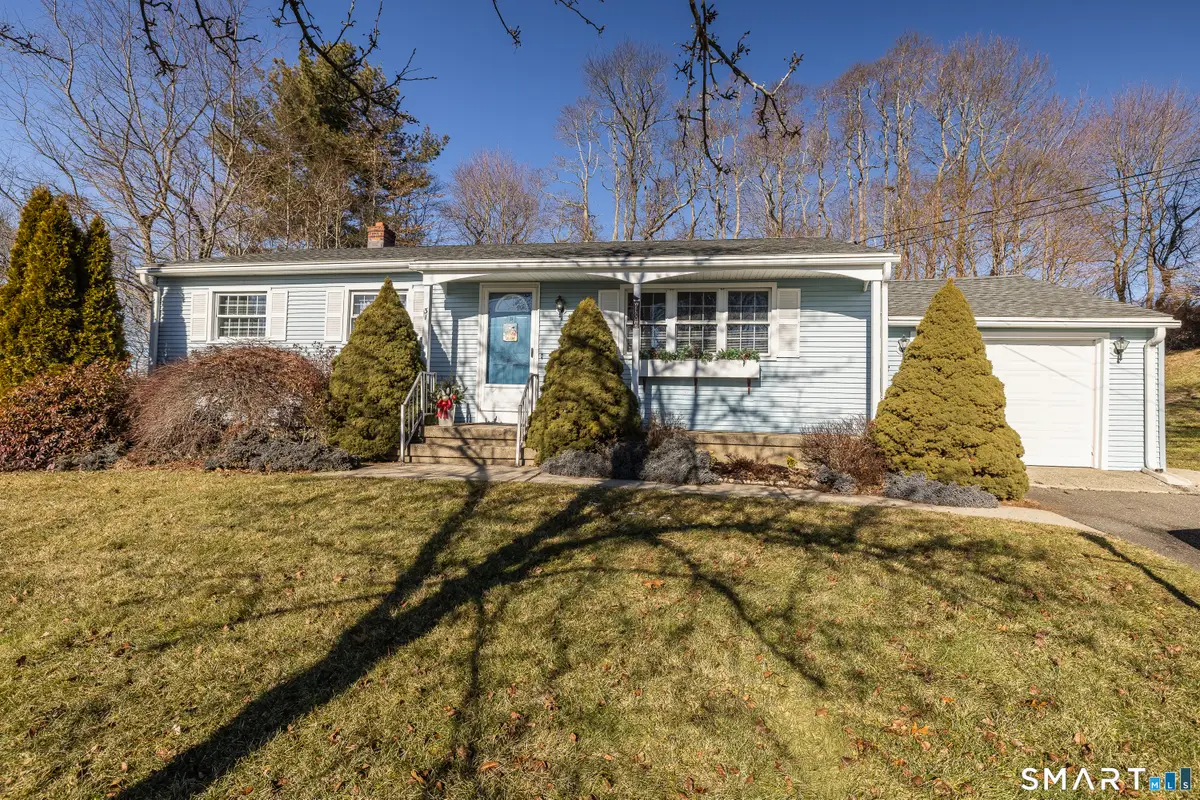 31 Plaskon Drive, Shelton, CT 06484 - Image #1