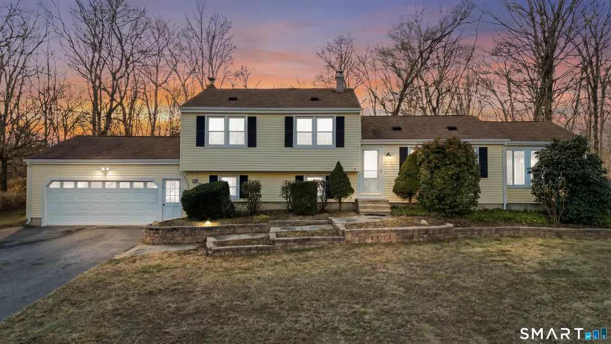 7 Coach Light Drive, Clinton, CT 06413 - Image #1