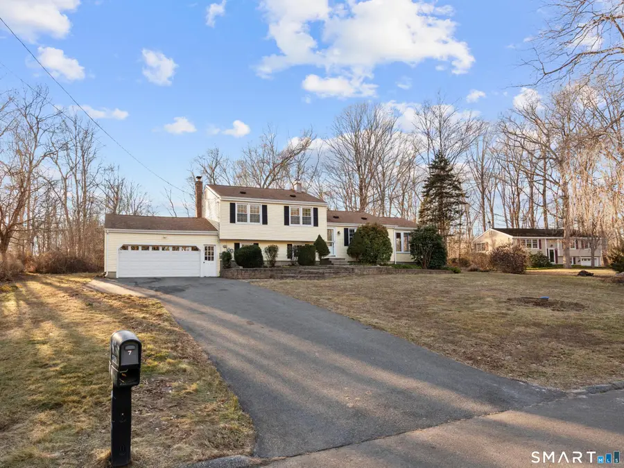 7 Coach Light Drive, Clinton, CT 06413 - Image #2
