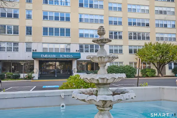 2625 Park Avenue #9R, Bridgeport, CT 06604