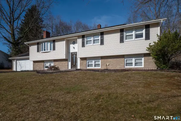 6 Liberty Terrace, North Haven, CT 06473