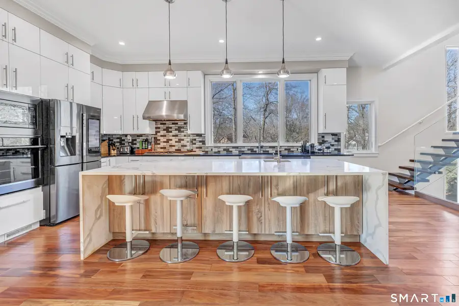 1030 Beechlawn Terrace, Orange, CT 06477 - Image #3