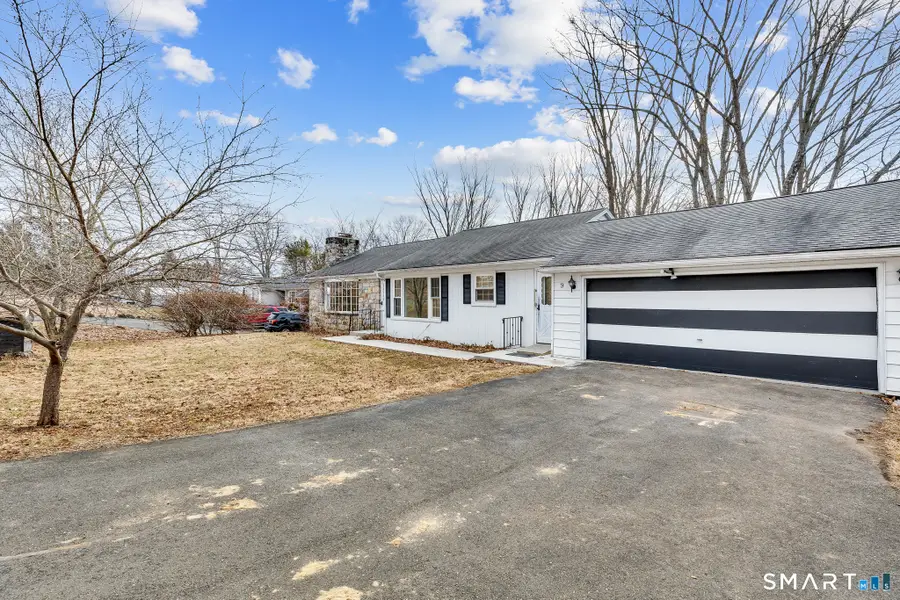 9 Greenview Road, Danbury, CT 06811 - Image #3