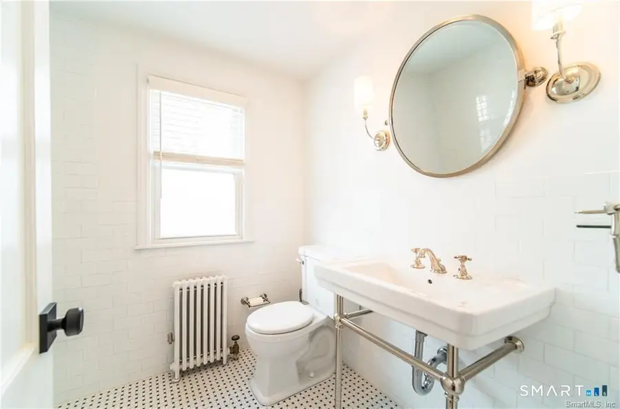 506 Lighthouse Road, New Haven, CT 06512 - Image #3