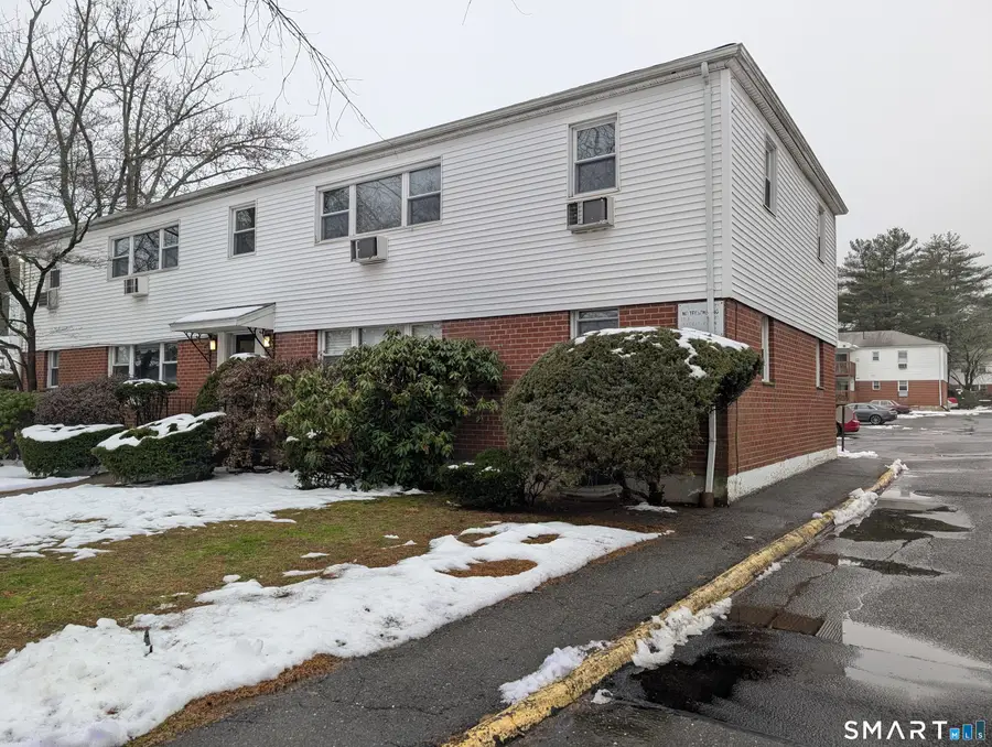 15 Cherry Hill Drive #2A, Bridgeport, CT 06606 - Image #3