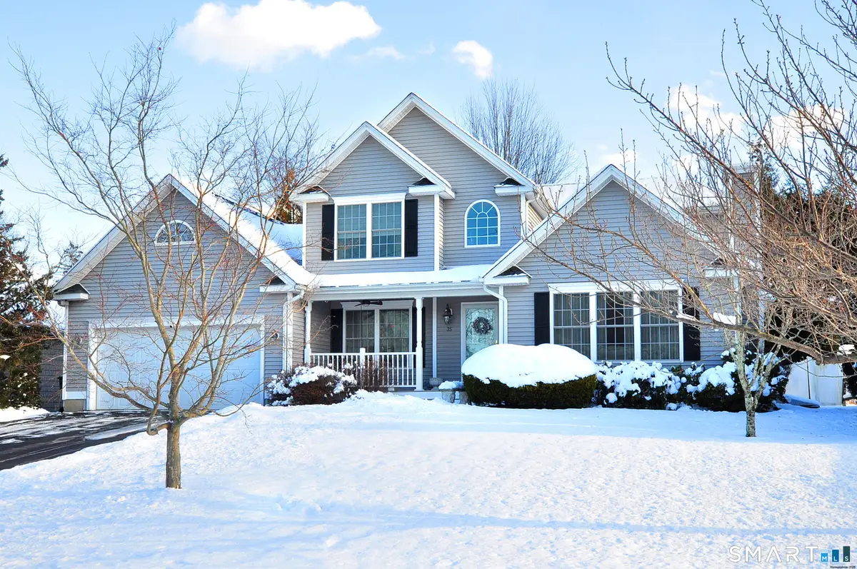 35 Wettleson Avenue, West Hartford, CT 06107 - Image #1