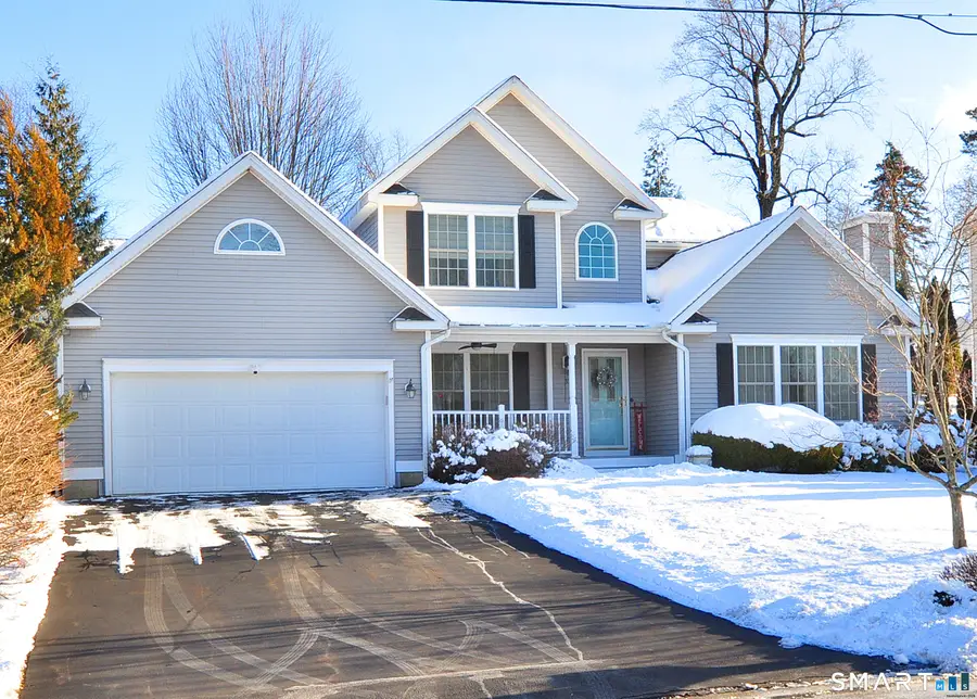35 Wettleson Avenue, West Hartford, CT 06107 - Image #2