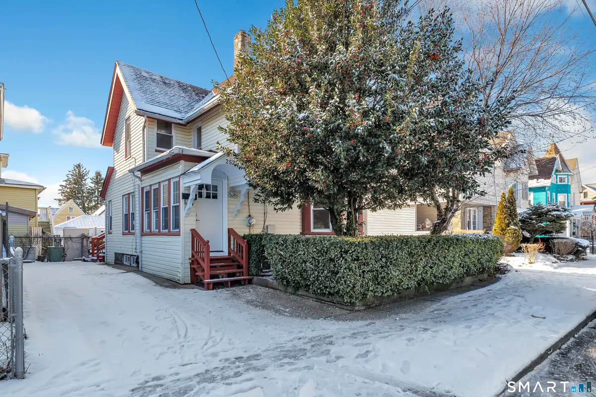 252 Shelton Street, Bridgeport, CT 06608 - Image #1