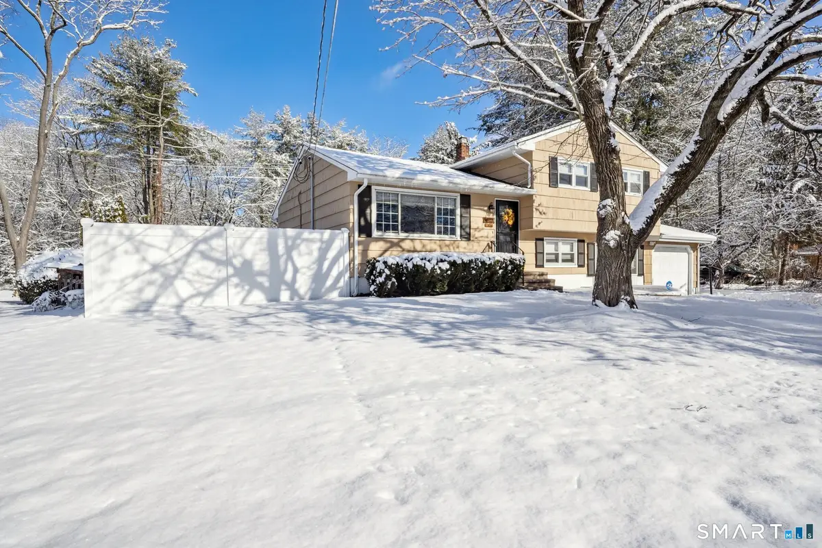 10 Algonquin Road, Norwalk, CT 06851 - Image #1