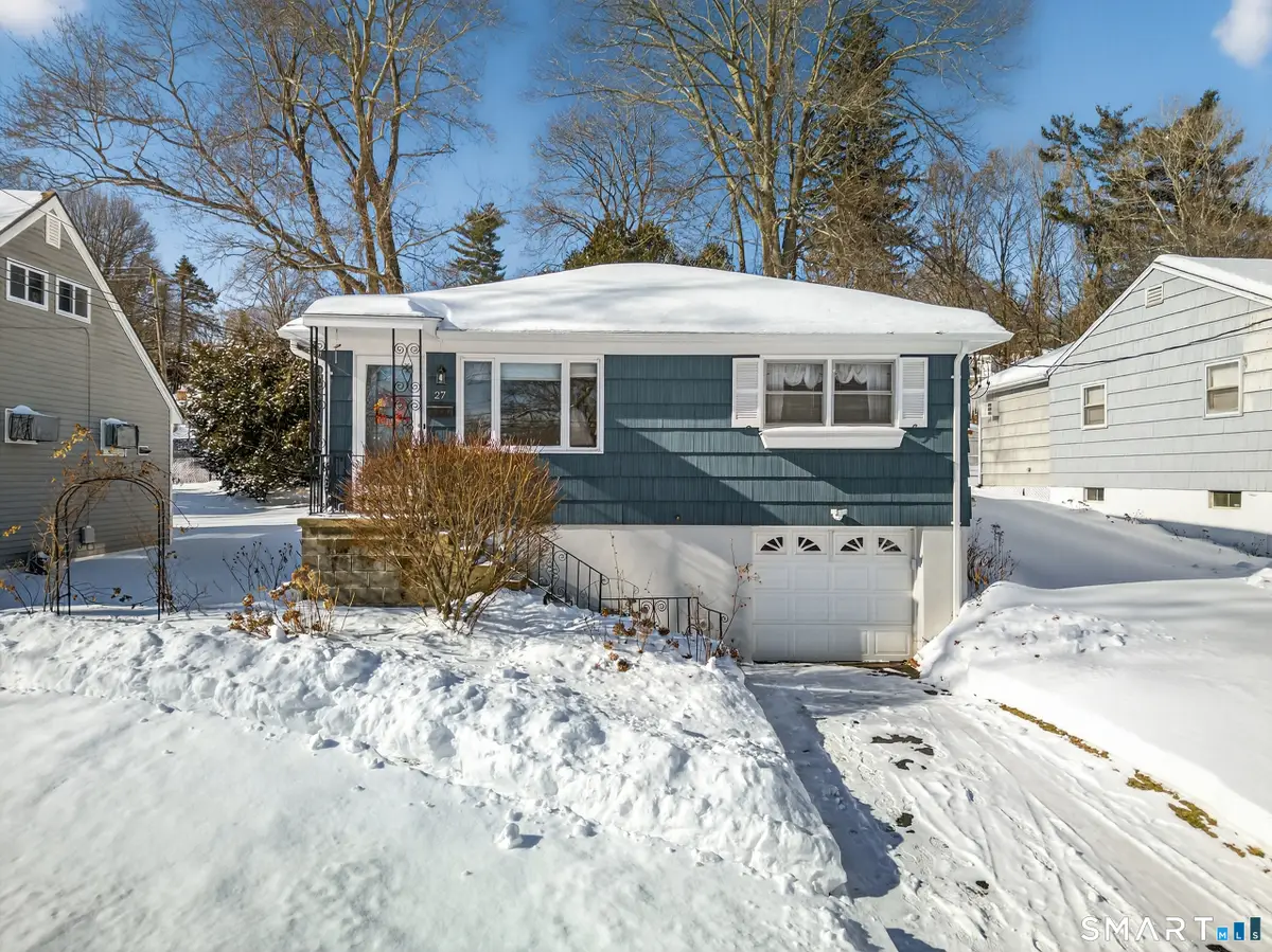 27 Robinwood Road, Waterbury, CT 06708 - Image #1