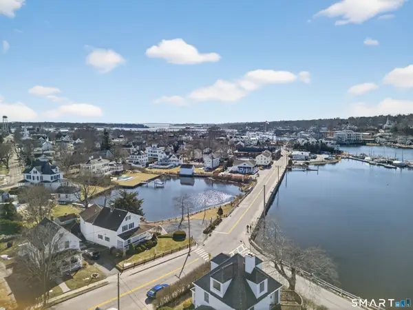 40 Holmes Street, Stonington, CT 06355