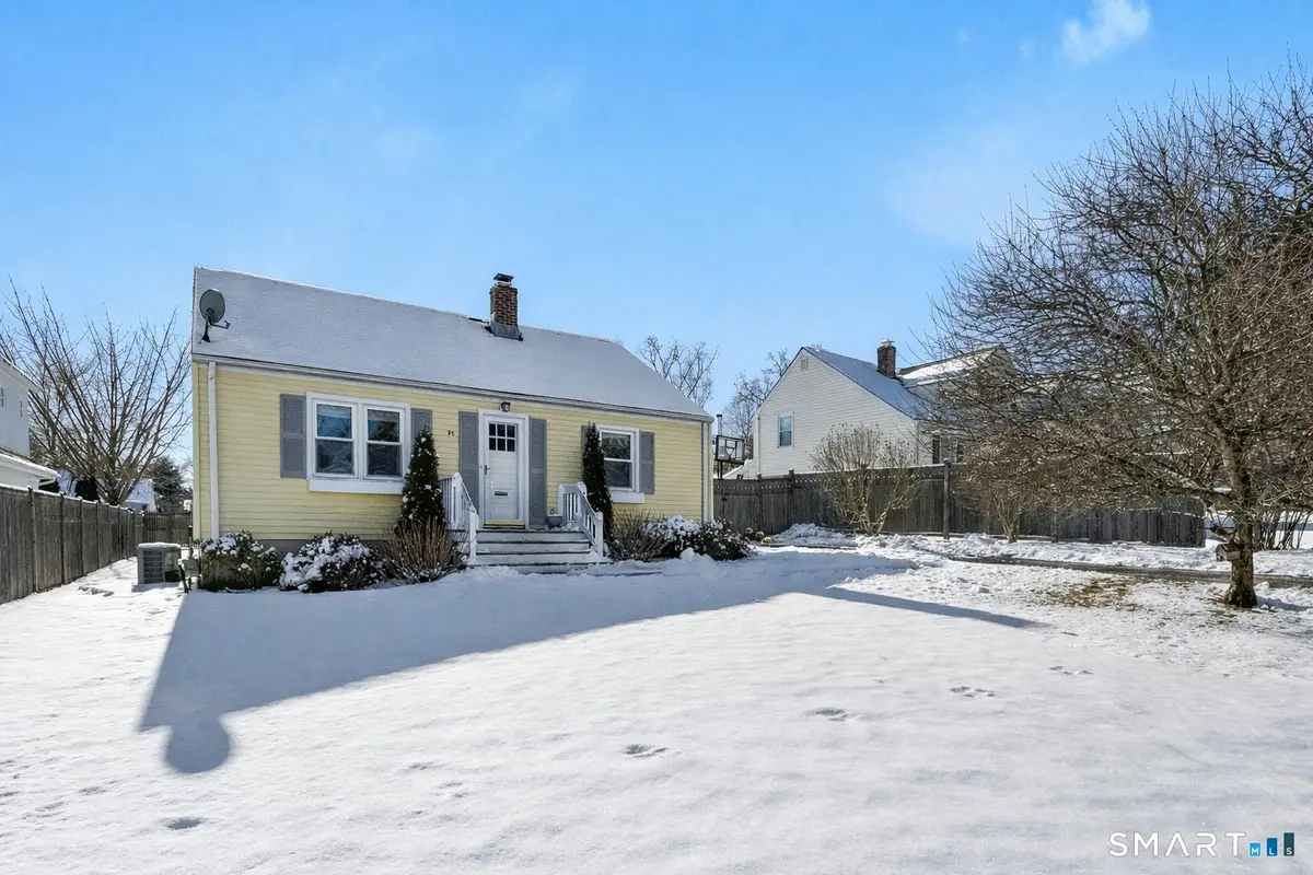 75 Spinning Wheel Road, Fairfield, CT 06824 - Image #1