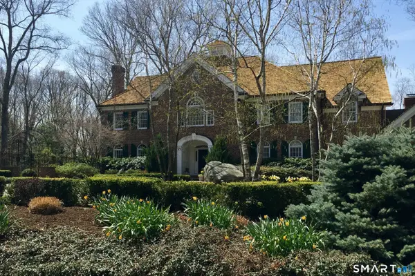 24 Clearview Lane, New Canaan, CT 06840