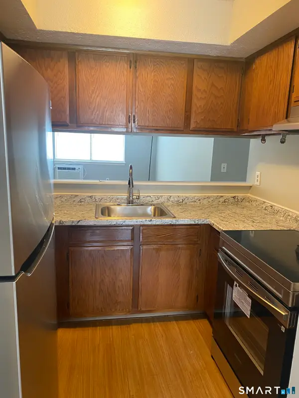 500 Darling Street #12J, Southington, CT 06489