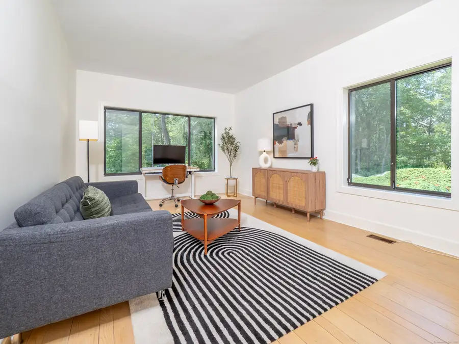 21 Woods End Drive, Wilton, CT 06897 - #3