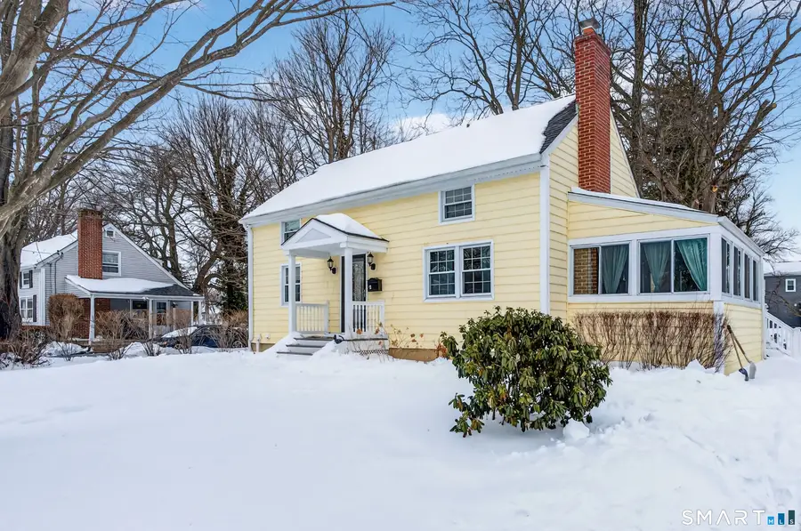 8 Michael Street, Norwalk, CT 06854 - #3