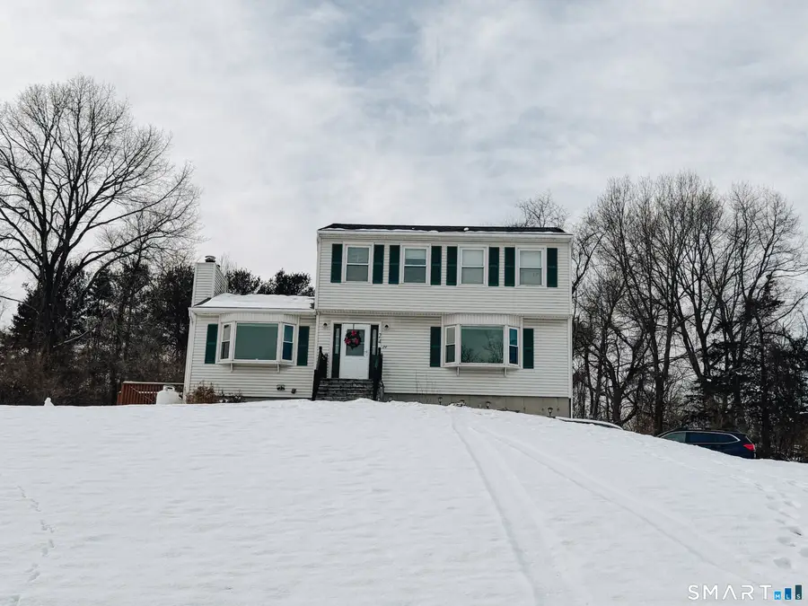 24 Deer Run Drive, Seymour, CT 06483 - Image #2