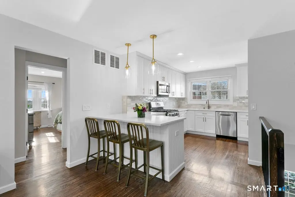 245 Unquowa Road #Apt 2, Fairfield, CT 06824 - Image #1