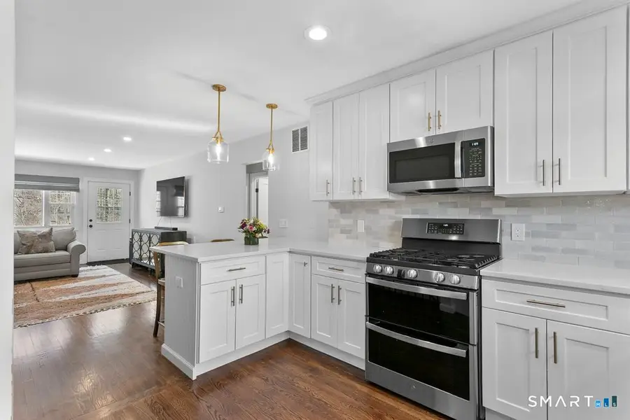 245 Unquowa Road #Apt 2, Fairfield, CT 06824 - Image #3