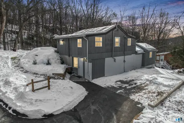 23 Kanungum Trail, Shelton, CT 06484