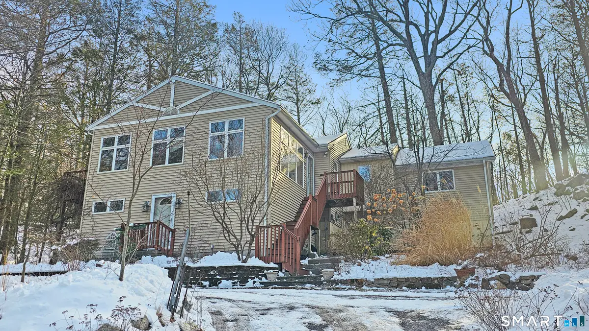 29 Carol Street, Danbury, CT 06810 - Image #1