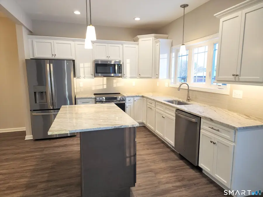 22 Lombard Circle #8, North Haven, CT 06473 - Image #3