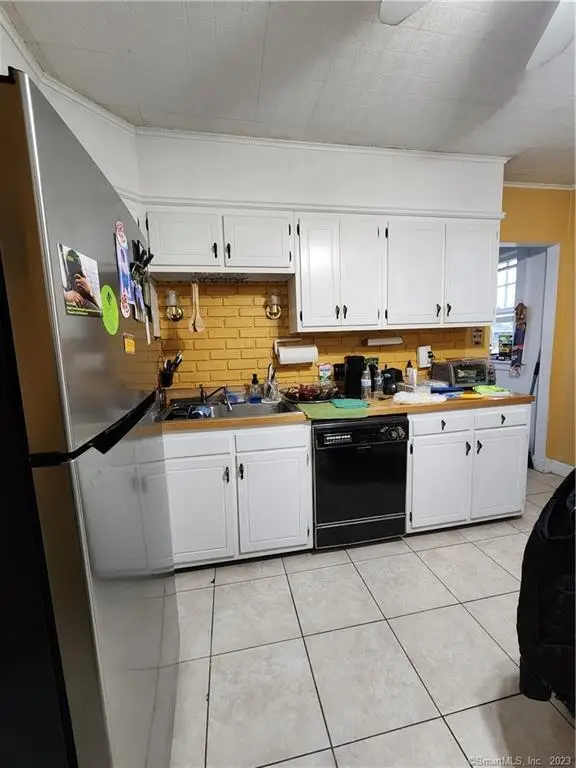 1440 Wood Avenue, Bridgeport, CT 06604 - #3