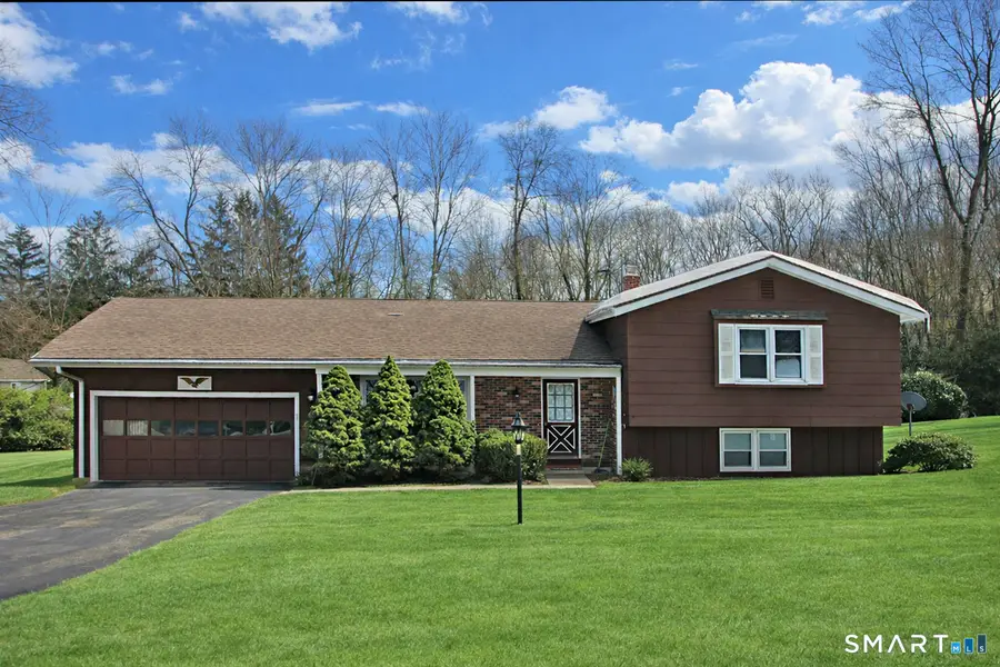 29 Middlefield Road, Oxford, CT 06478 - Image #2