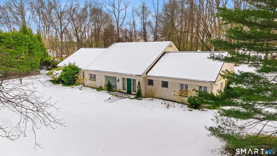 31 Duncan Drive, Greenwich, CT 06831 - Image #2