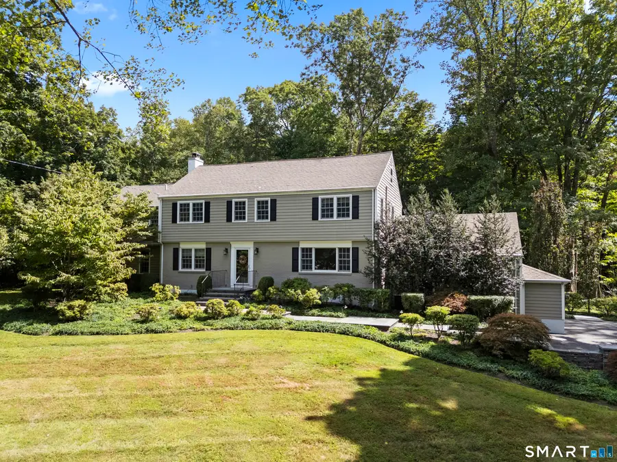 19 Robin Road, Woodbridge, CT 06525 - #2