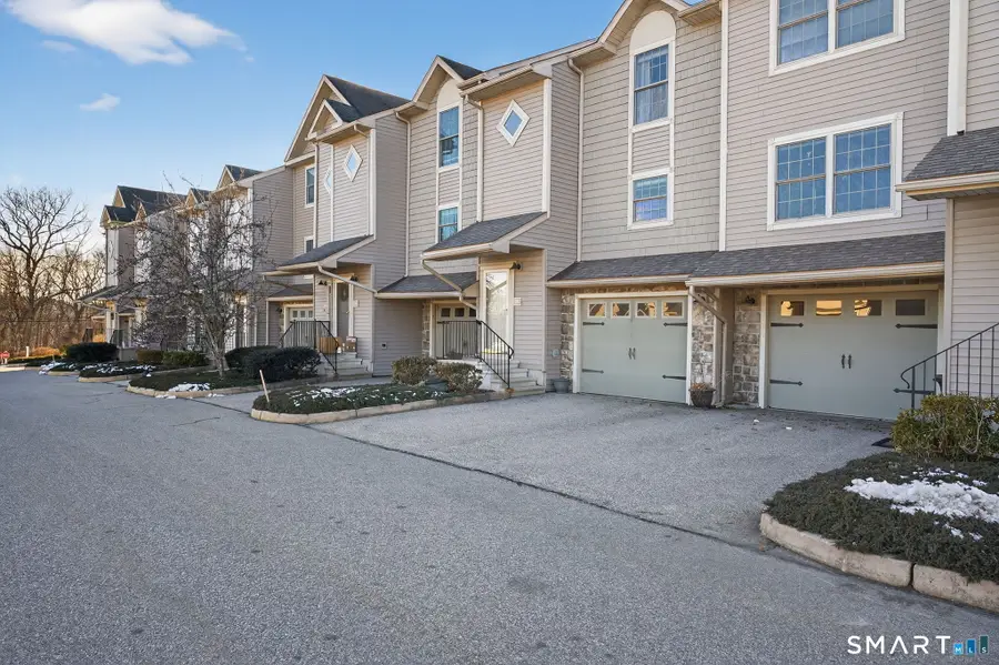 64 Scotch Cap Road #107, Quaker Hill, CT 06375 - Image #2