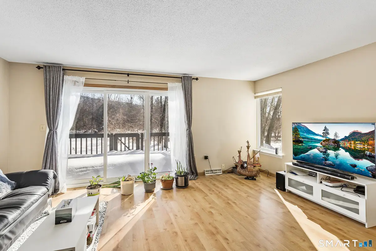 126 Hopmeadow Street #APT 3H, Simsbury, CT 06089 - #1