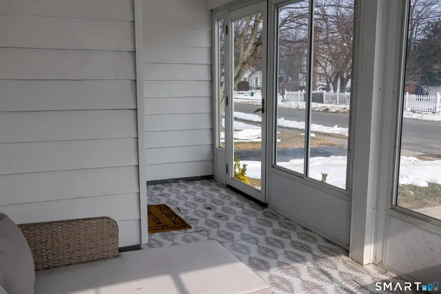 33 Sands Place, Stratford, CT 06615 - #3