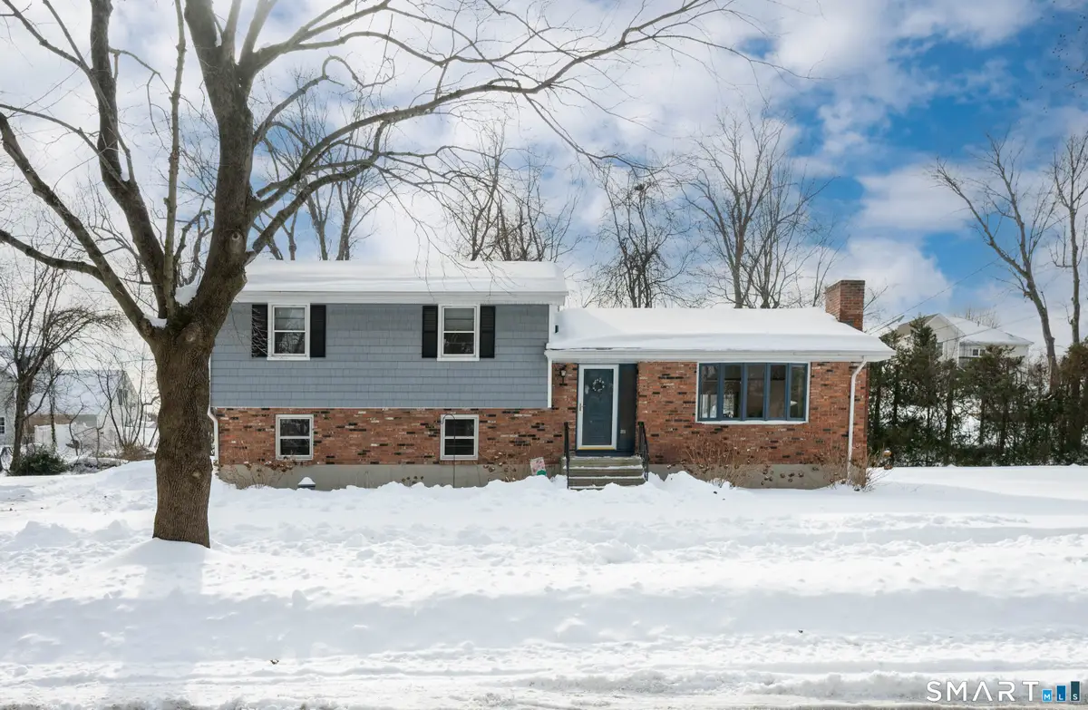 95 Masna Place, Stratford, CT 06614 - Image #1