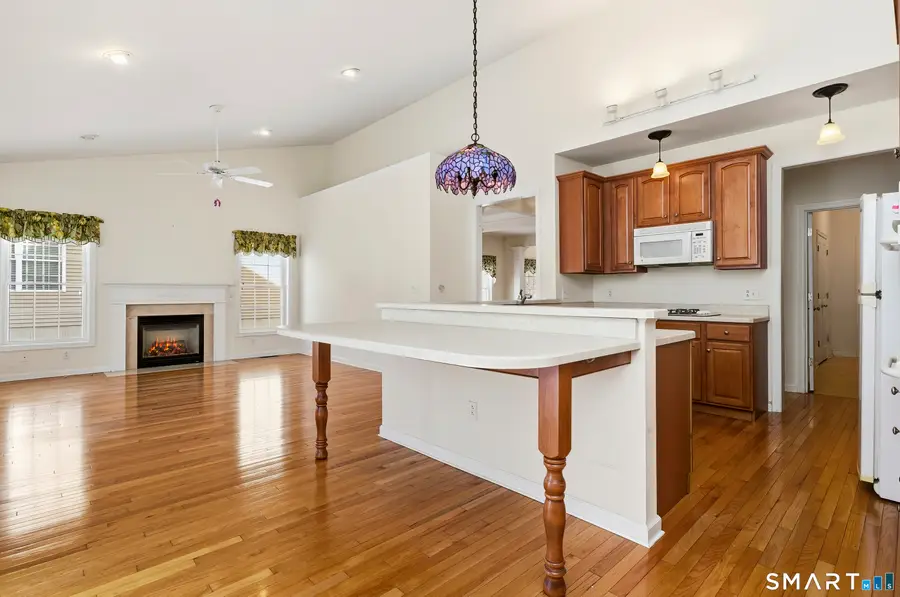 301 Fairway Drive #301, Oxford, CT 06478 - Image #2