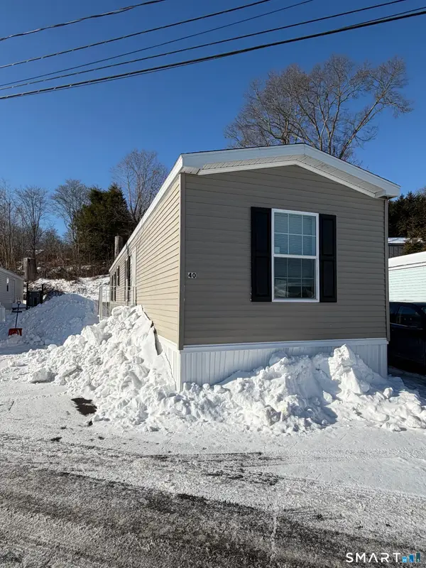 435 High Street #40, Groton, CT 06355