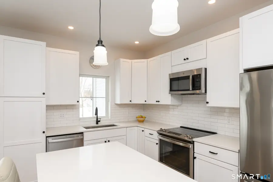 138 Boston Post Road #2, East Lyme, CT 06333 - #2