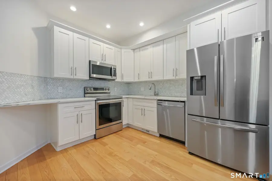 132 Hope Street #C, Stamford, CT 06906 - #3