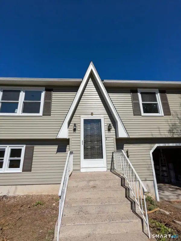 73 Abbey Lane, Windsor, CT 06095